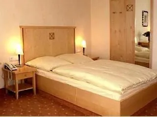 ホテル バルバロサ 4*